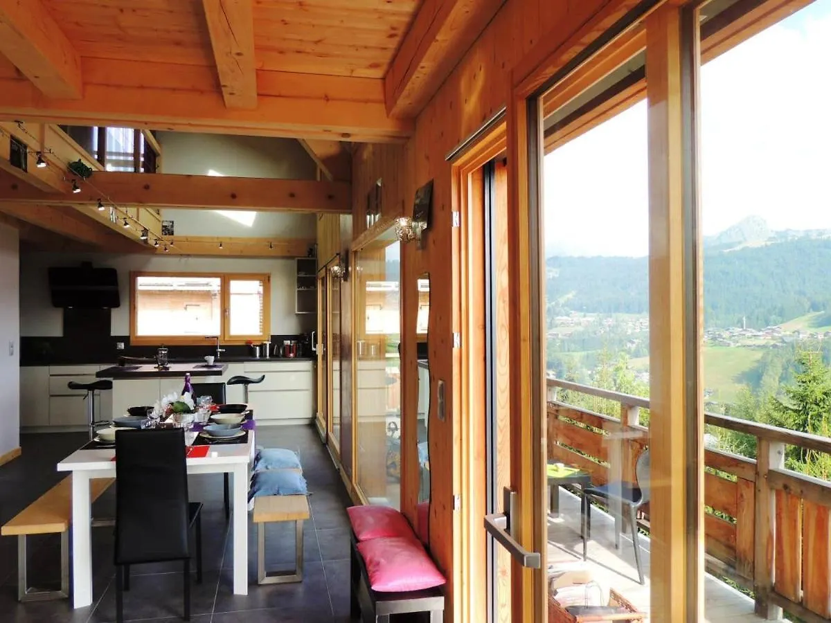 Chalet Charmant Aux Gets Avec Vue Sur Montagne Et Cheminee Les Gets 0*,  France